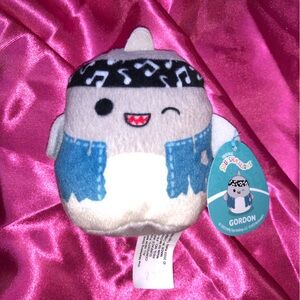 NWOT! Miniature Squishmallows Gordon Shark 2”